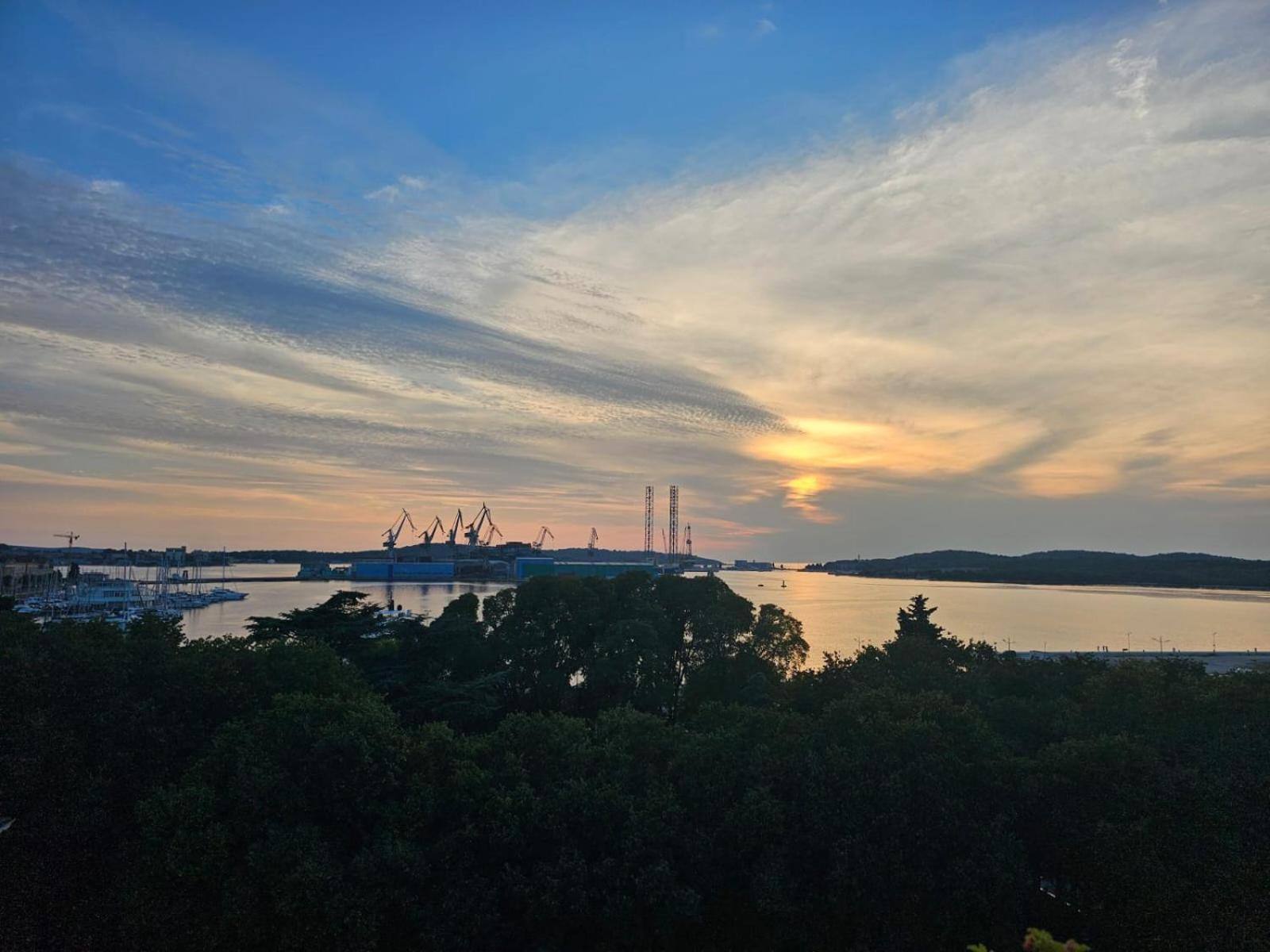 App Letta Sunset Pula Apartment Exterior photo